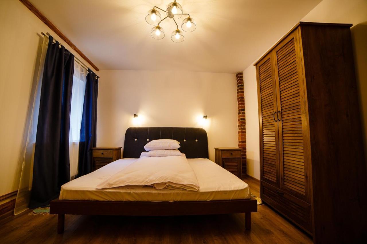 Alpine Loft Apartment Campulung Moldovenesc Luaran gambar