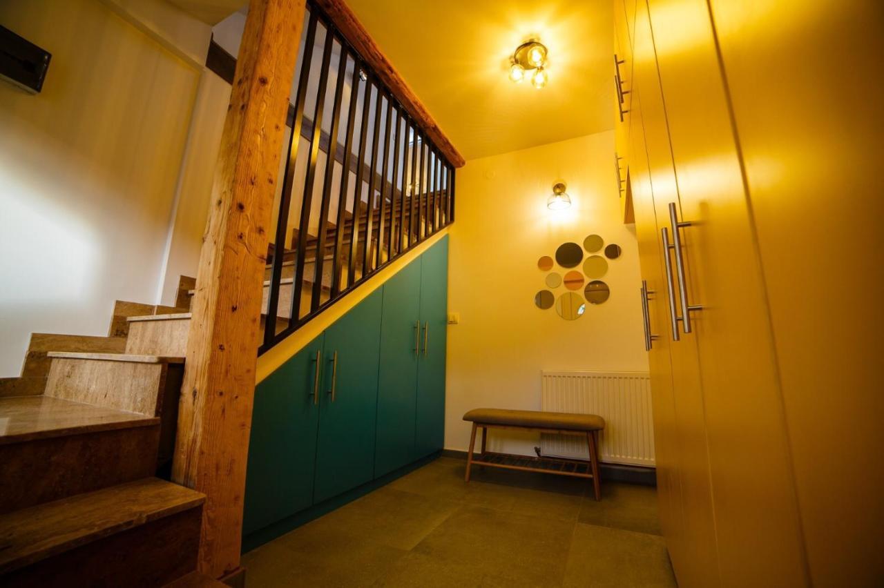Alpine Loft Apartment Campulung Moldovenesc Luaran gambar